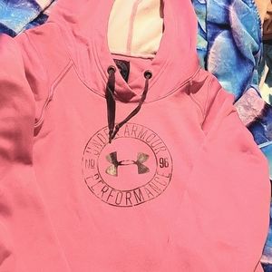 Womens small Underarmour hoodie